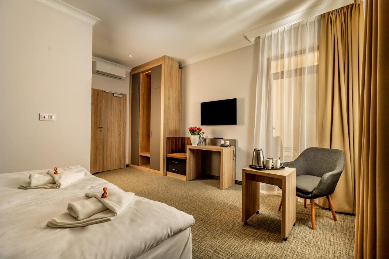 Akacja Medical Resort チェホチネク エクステリア 写真