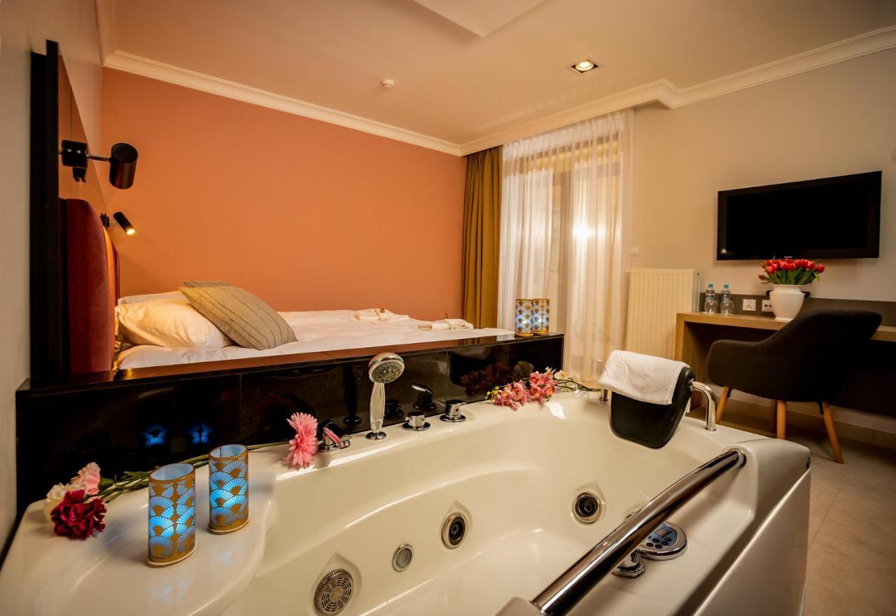 Akacja Medical Resort チェホチネク エクステリア 写真
