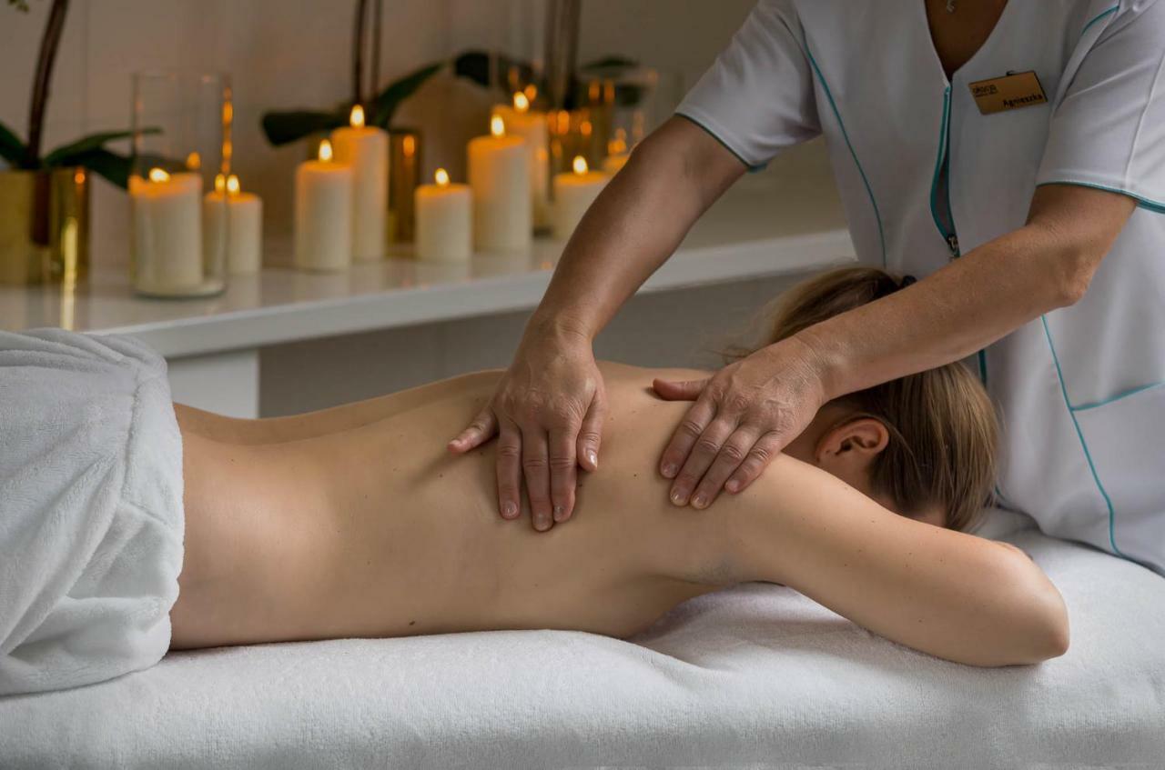 Akacja Medical Resort チェホチネク エクステリア 写真